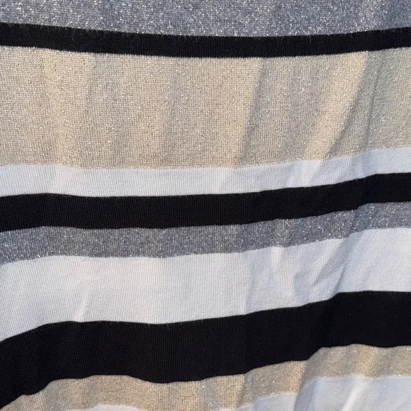 WHBM Stunning Black and White Striped Blouse - Picture 3 of 9